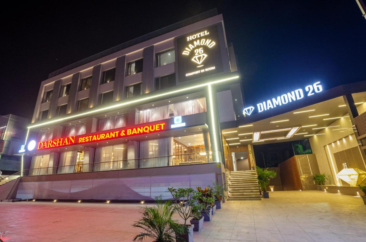 Hotel Diamond 26 Szúrat Kültér fotó