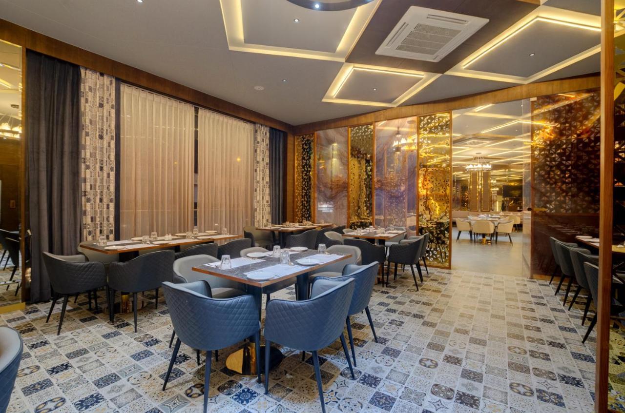 Hotel Diamond 26 Szúrat Kültér fotó
