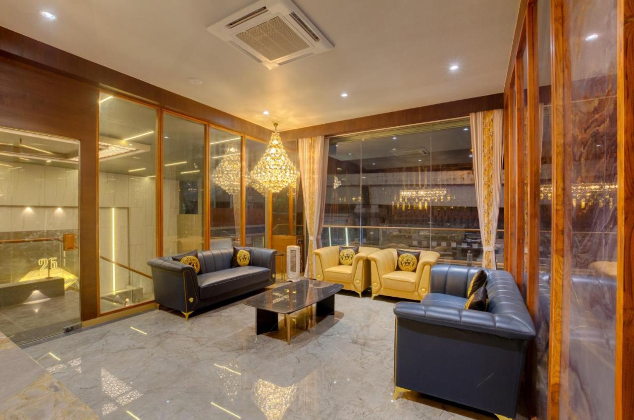 Hotel Diamond 26 Szúrat Kültér fotó