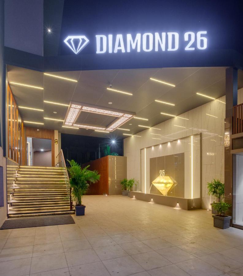 Hotel Diamond 26 Szúrat Kültér fotó